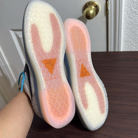 Nike SB  PS8 Olympics Electric
Brand New - No box
Men’s - Picture 6 of 6